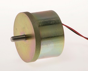 Geeplus holding magnet with permanent magnet and electric release